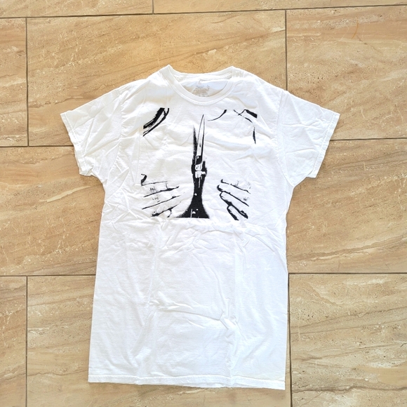 T shirt - Picture 1 of 3